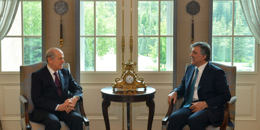 Devlet Bahçeli'den Abdullah Gül'e:  "11.Cumhurbaşkanı’na tavsiyem,  eğer çok üzüldüyse..."