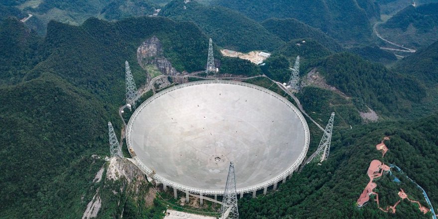 Çin devasa teleskobunu kullanıma açtı