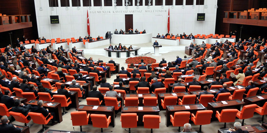 Yeni bakanlar Mehmet Muş, Derya Yanık ve Vedat Bilgin TBMM'de yemin etti