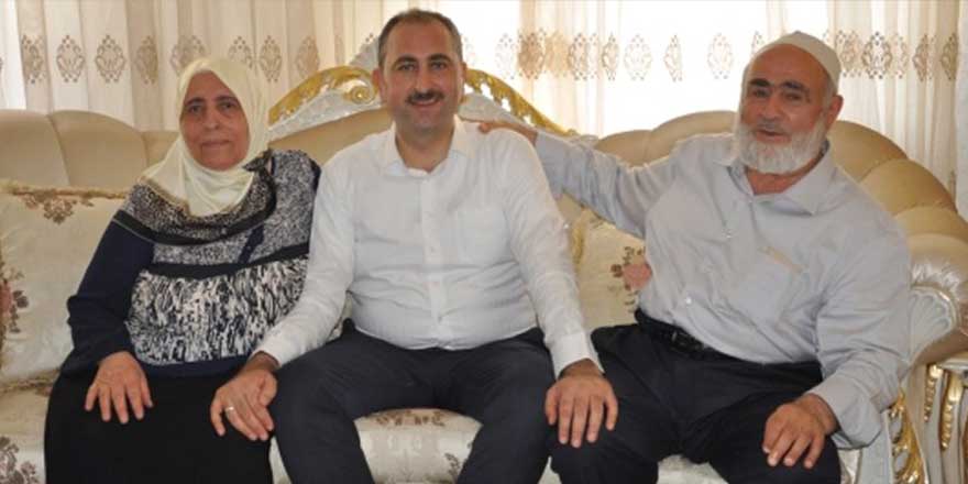 Adalet Bakanı Abdülhamit Gül'ün acı günü 