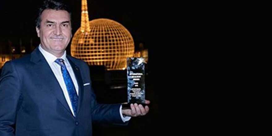AKP'li Osmangazi Belediyesi, sahte ödülün tanıtımına binlerce lira harcamış!