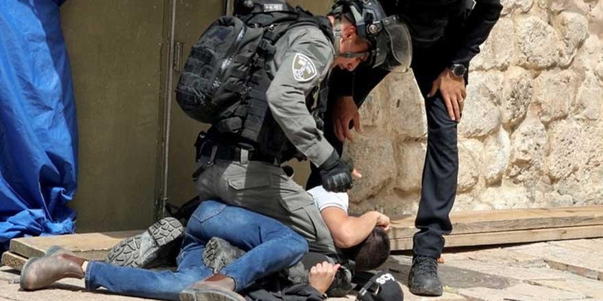 Mescid-i Aksa'da İsrail terörü! Dehşete düşüren görüntüler