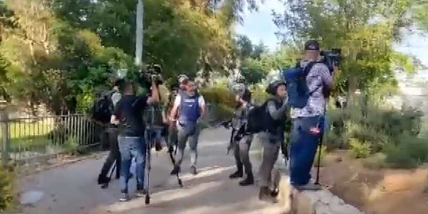 İsrail güçlerinden gazetecilere saldırı!