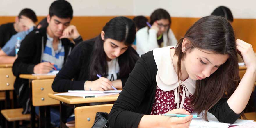Liselere Giriş Sınavı'nda şaibe iddiaları! Öğrenci ve veliler isyan etti