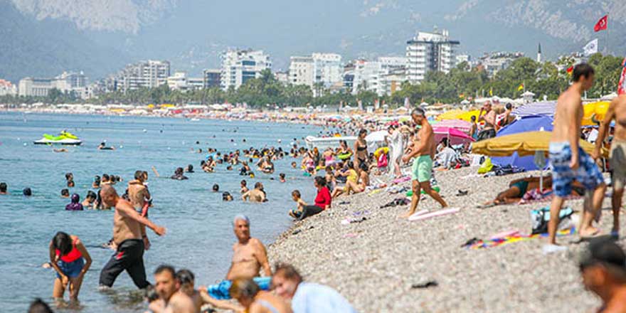 Antalya'da hava sıcaklığı 41 dereceyi gördü