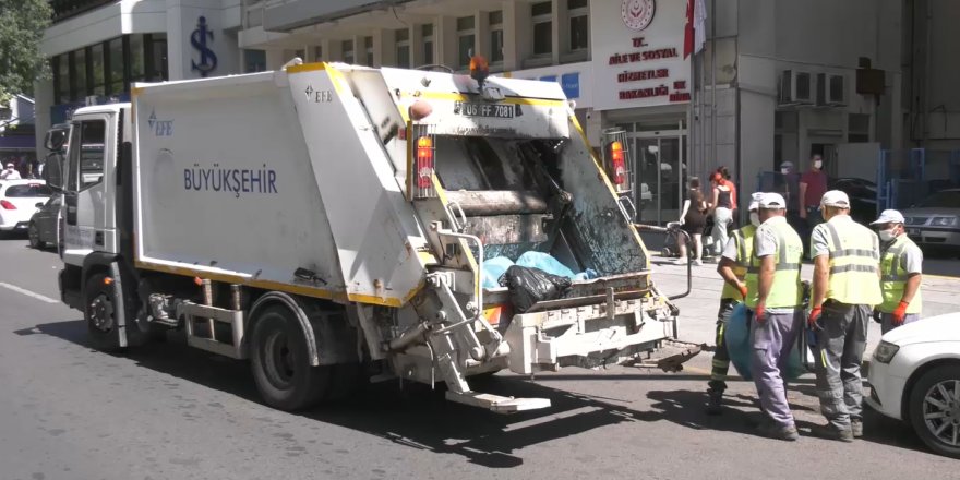 Temizlik görevlileri 6 bin 750 lira maaşı beğenmedi! Çöpler toplanmayınca Çankaya Belediye Başkanı Alper Taşdelen özür diledi