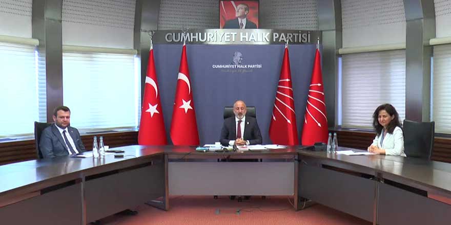 CHP Genel Başkan Yardımcısı Ali Öztunç  'Ecevitsiz' Kıbrıs anmasına tepki gösterdi!