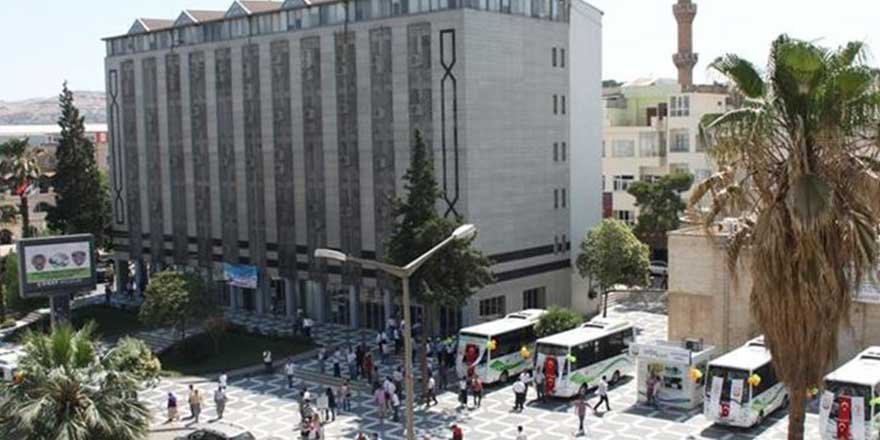 İYİ Parti Şanlıurfa İl Başkanı Fedai Çakmaklı açıkladı: AKP'lilerin bina kiraları belediyeden çıkıyor!