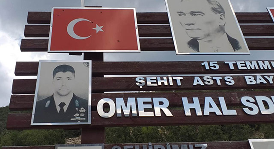 Türk bayrağına silahla ateş edilerek zarar verildi