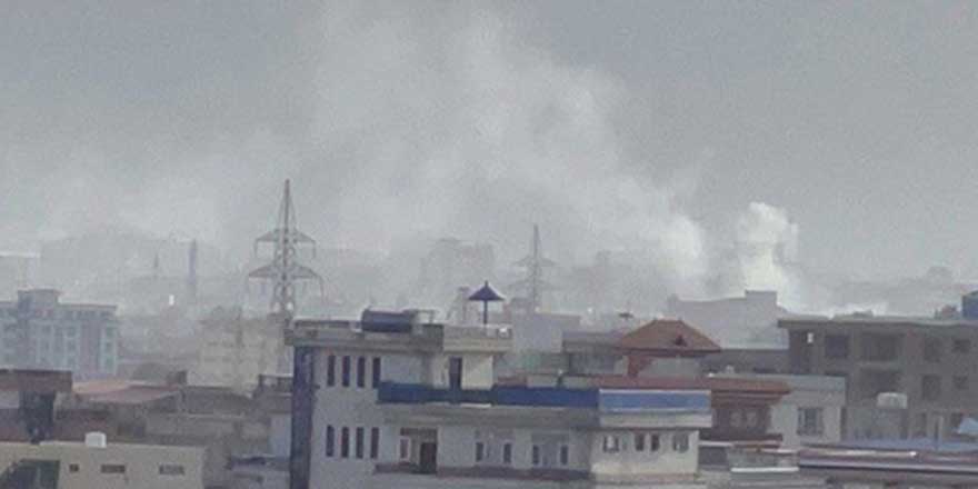 Kabil'de havalimanı çevresinde roketli saldırı!