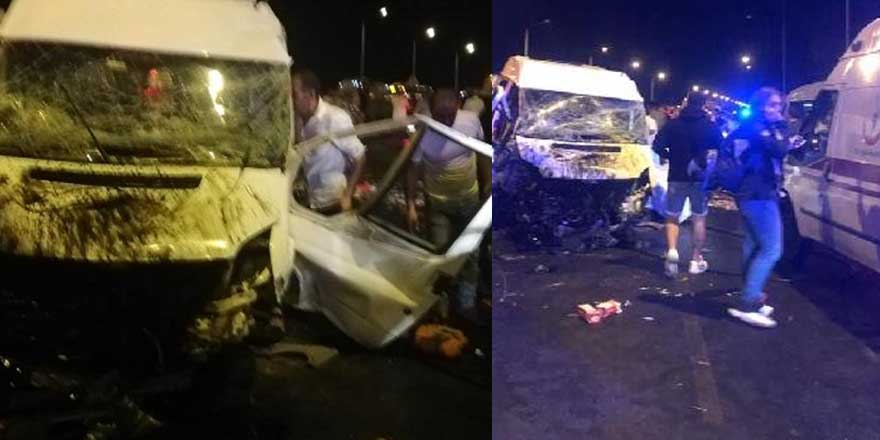 İzmir'de 6 aracın karıştığı feci kazada 1'i ağır 11 yaralı