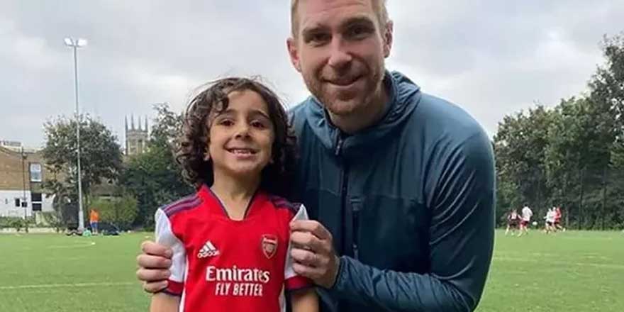 Arsenal'in en genç futbolcusu Zayn Ali Salman oldu