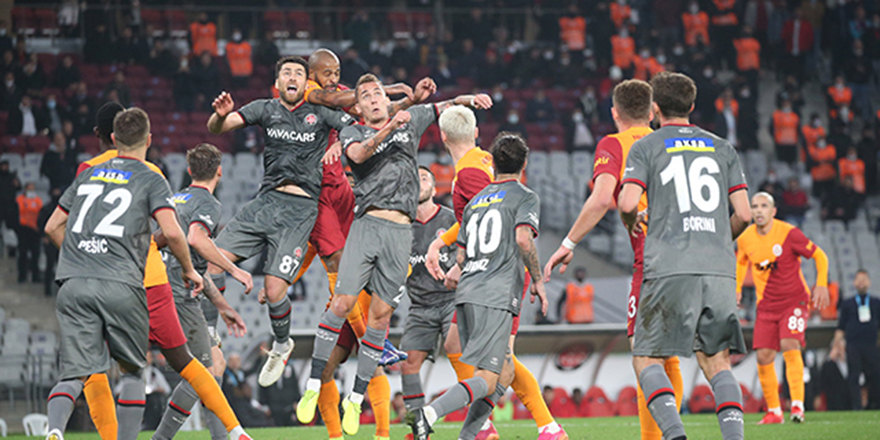 VavaCars Fatih Karagümrük - Galatasaray: 1-1