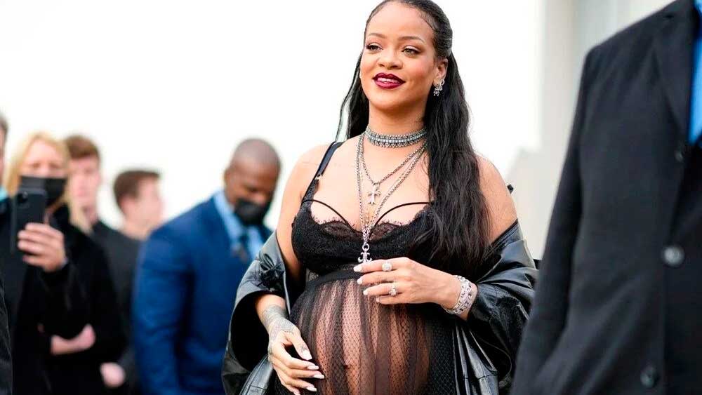 Rihanna'nın bebeğinin cinsiyeti belli oldu