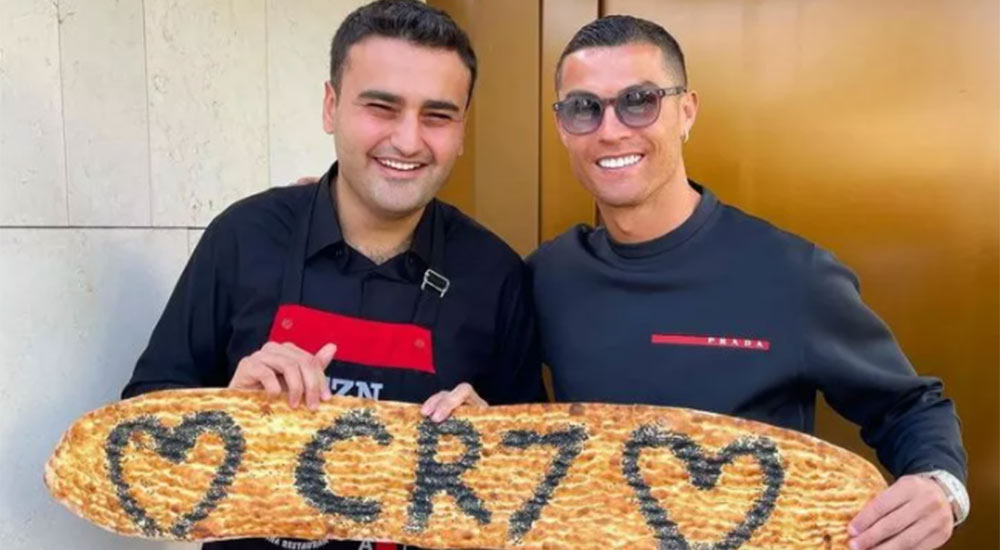 CZN Burak, Ronaldo ile ortak oldu