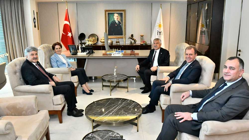CHP'li Belediye Başkanları İYİ Parti lideri Meral Akşener'i ziyaret etti