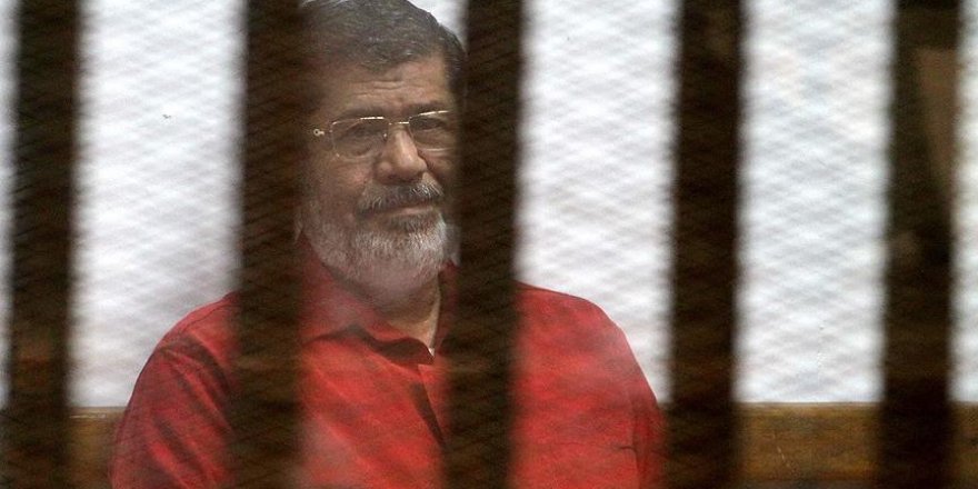Mursi Mahkeme salonunda hayatını kaybetti