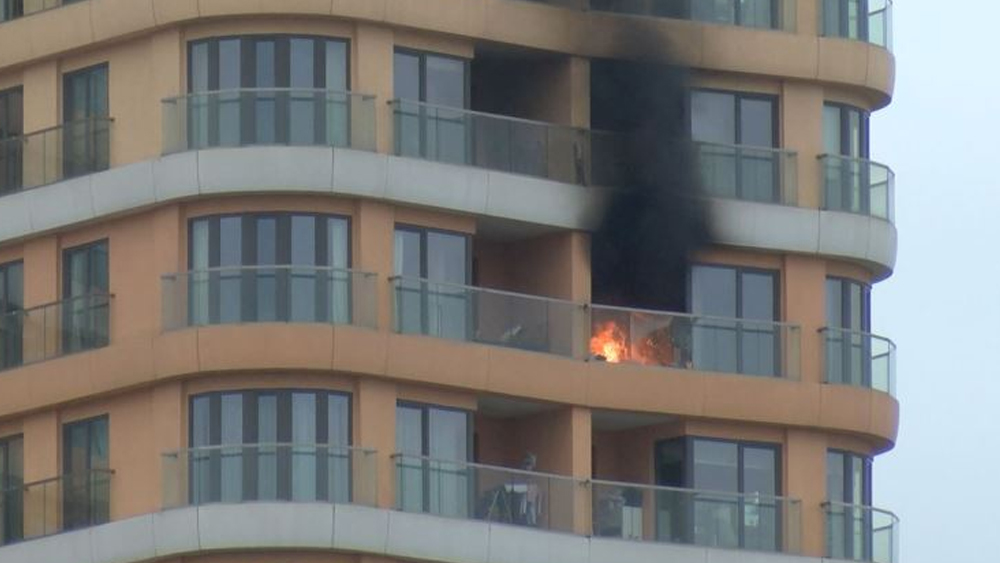 İstanbul'da rezidansta yangın 