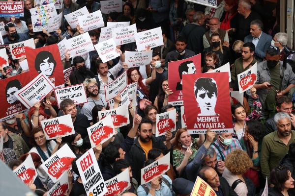 Taksim'de Gezi Davası protestosu