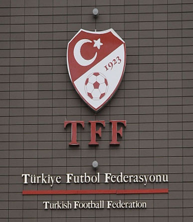 Trabzonspor ve Fenerbahçe'ye ceza