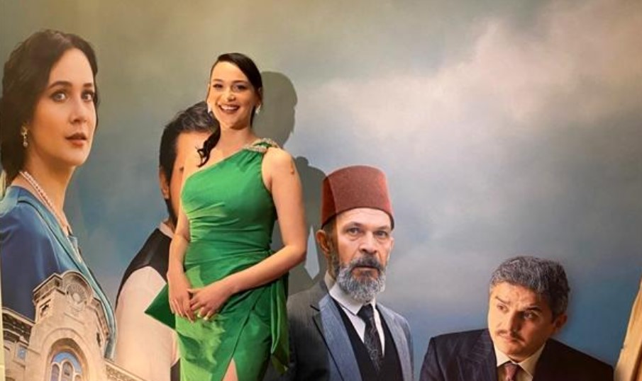 ''Kurtuluş hattı'' filminin kadın başrol oyuncusu Gülsim Ali, görenleri büyüledi