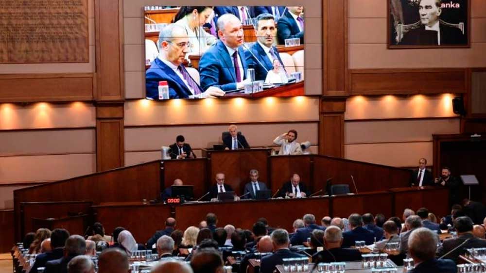 İBB toplantısında AKP'li üyeleri suskuna çeviren yanıt: Erdoğan'ın Siirt'te ne işi varsa