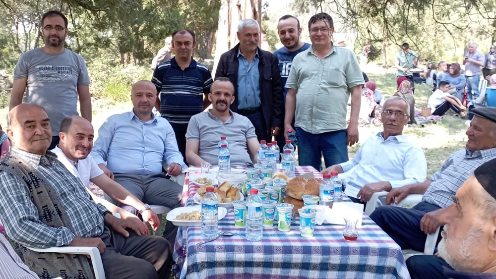 İYİ Parti Osmaneli teşkilatı hıdrellez şenliklerine katıldı