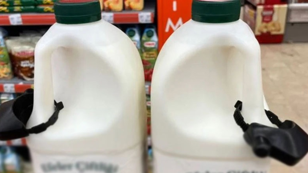 Gelen zamlar sonrası marketlerde süte de alarm takıldı