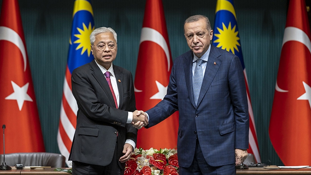 Erdoğan Malezya Başbakanı ile görüştü
