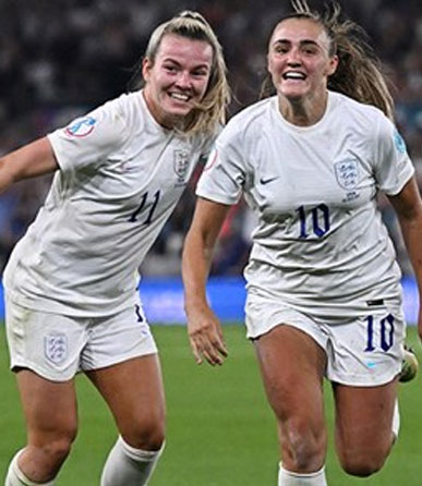 EURO 2022 Kadınlar'da ilk finalist İngiltere