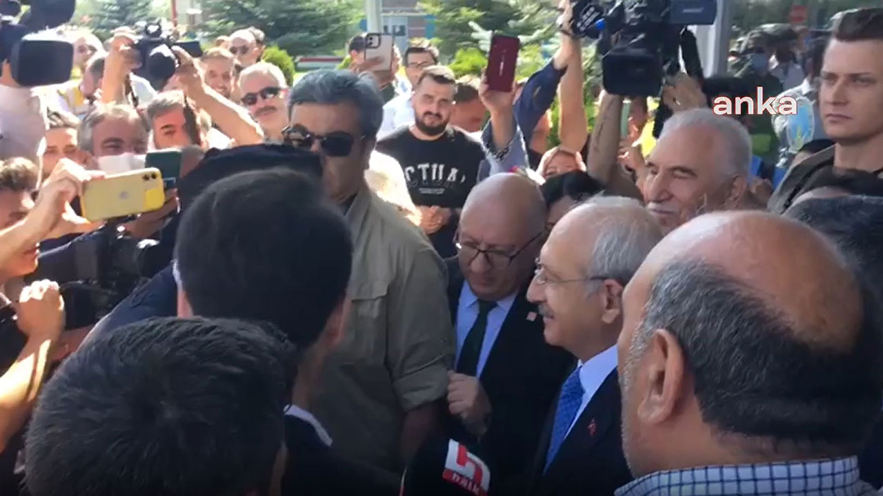 CHP Lideri Erzurum'da coşkuyla karşılandı