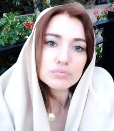 Ünlü şarkıcı Hilal Cebeci meme kanserine yakalandı!