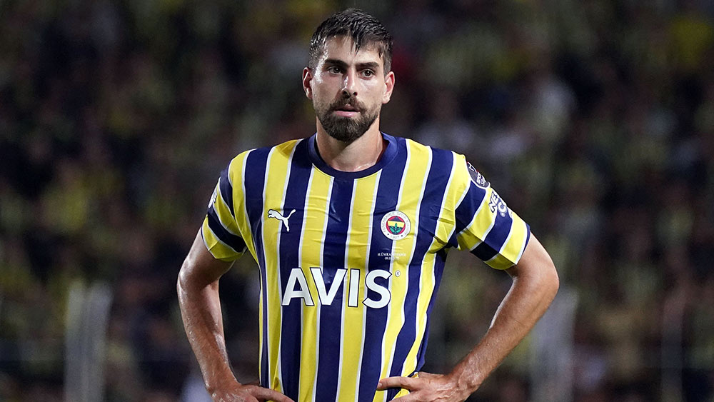 Fenerbahçe bol gollü maçtan 1 puanla ayrıldı