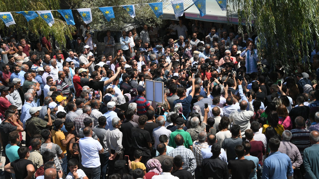 İYİ Parti Lideri Akşener'e Niğde'de yoğun ilgi