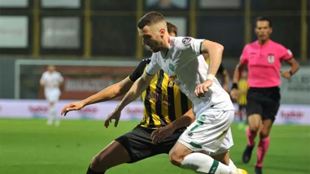 Konyaspor ev sahibi İstanbulspor'u gole boğdu!
