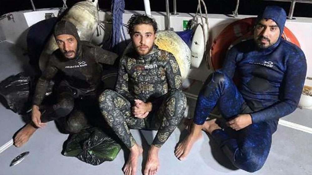 Bodrum’da dalgıç kıyafetleriyle yakalanan mülteciler, kıyıya getirildi