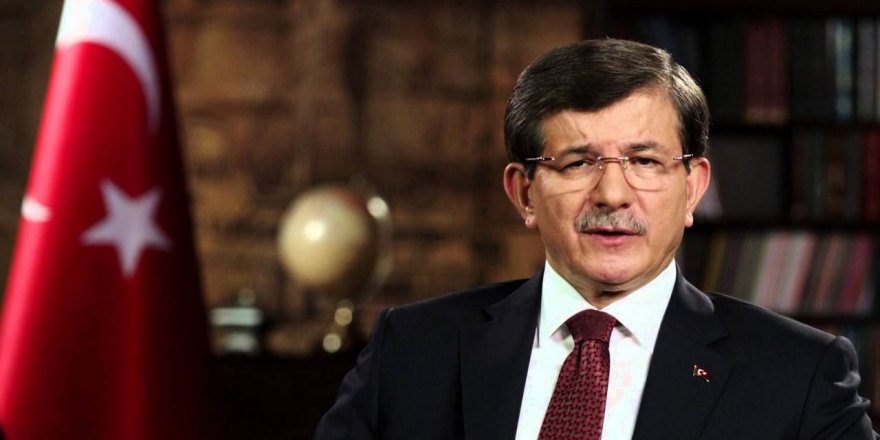 AKP'li eski bakandan: "Davutoğlu parti kurmaktan vazgeçebilir"