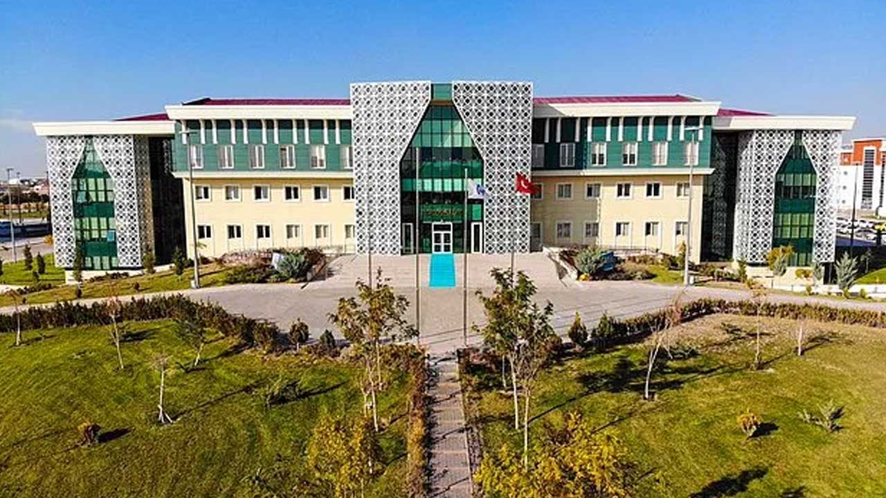 Aksaray Üniversitesi personel alım ilanı