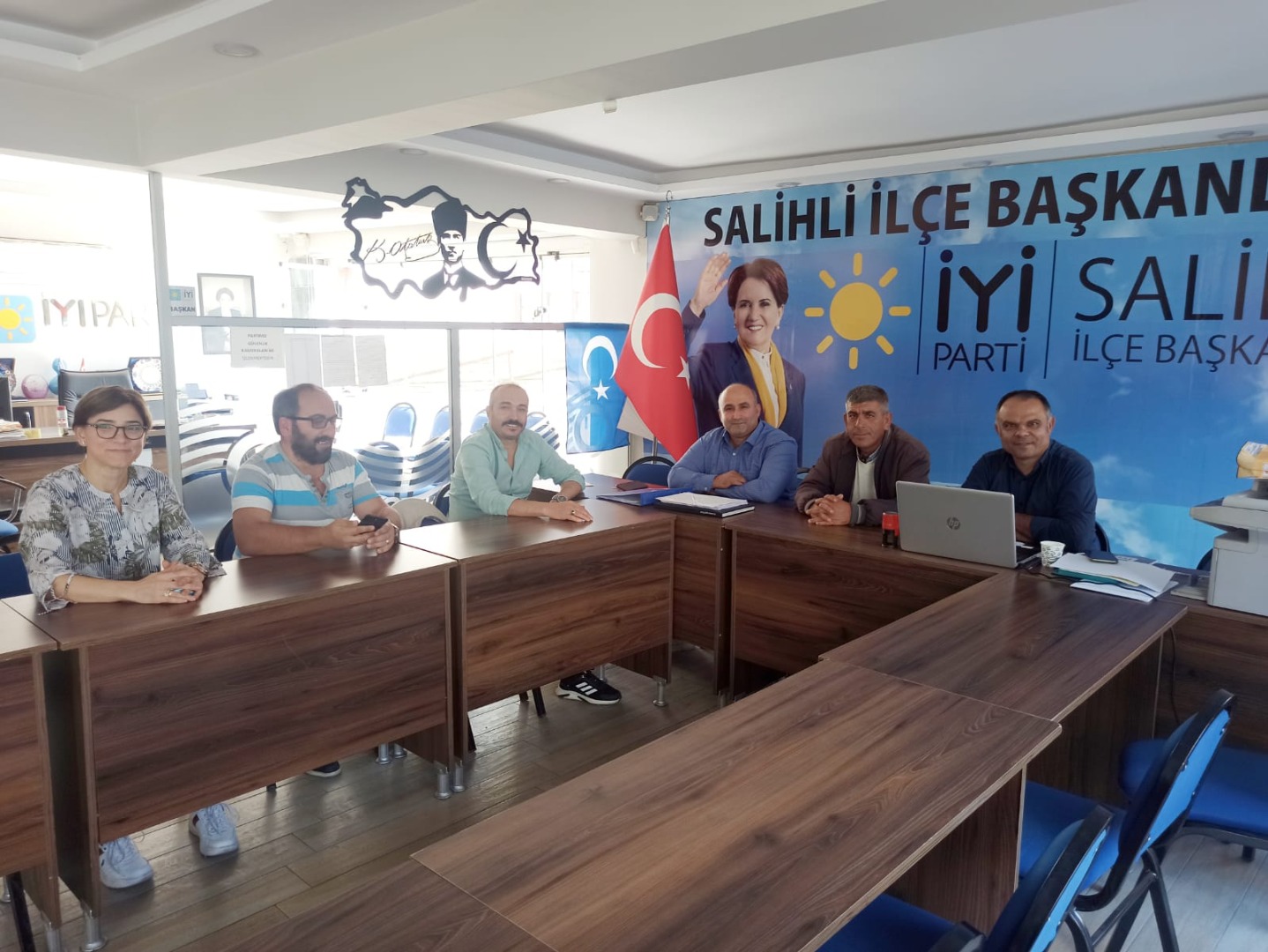 İYİ Parti Salihli ilçe teşkilatında delege başvuruları başladı