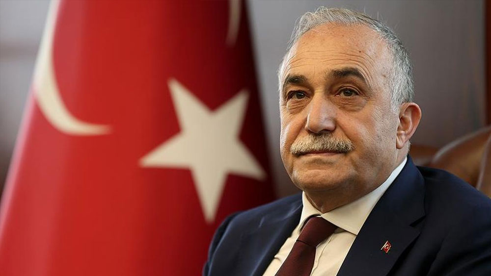 Ahmet Eşref Fakıbaba AKP’den istifa etti!