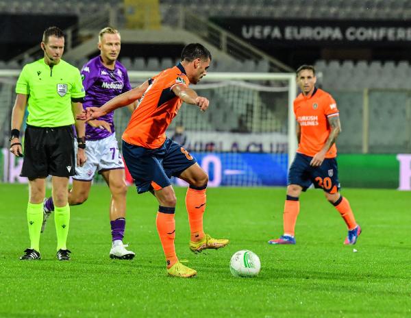 Başakşehir Fiorentina'ya 2-1 mağlup oldu