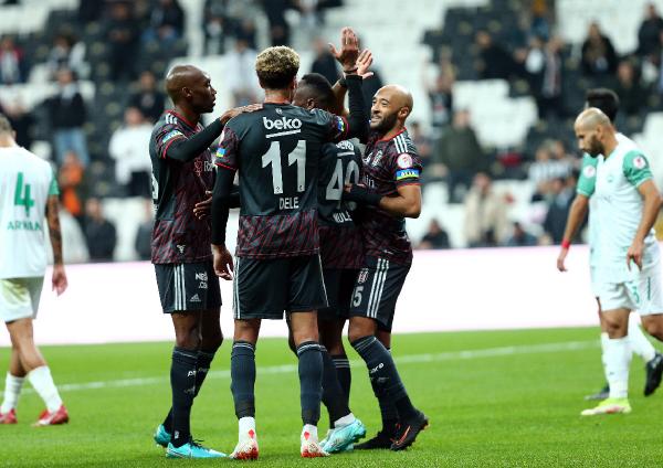 Beşiktaş 3 golle rahat kazandı