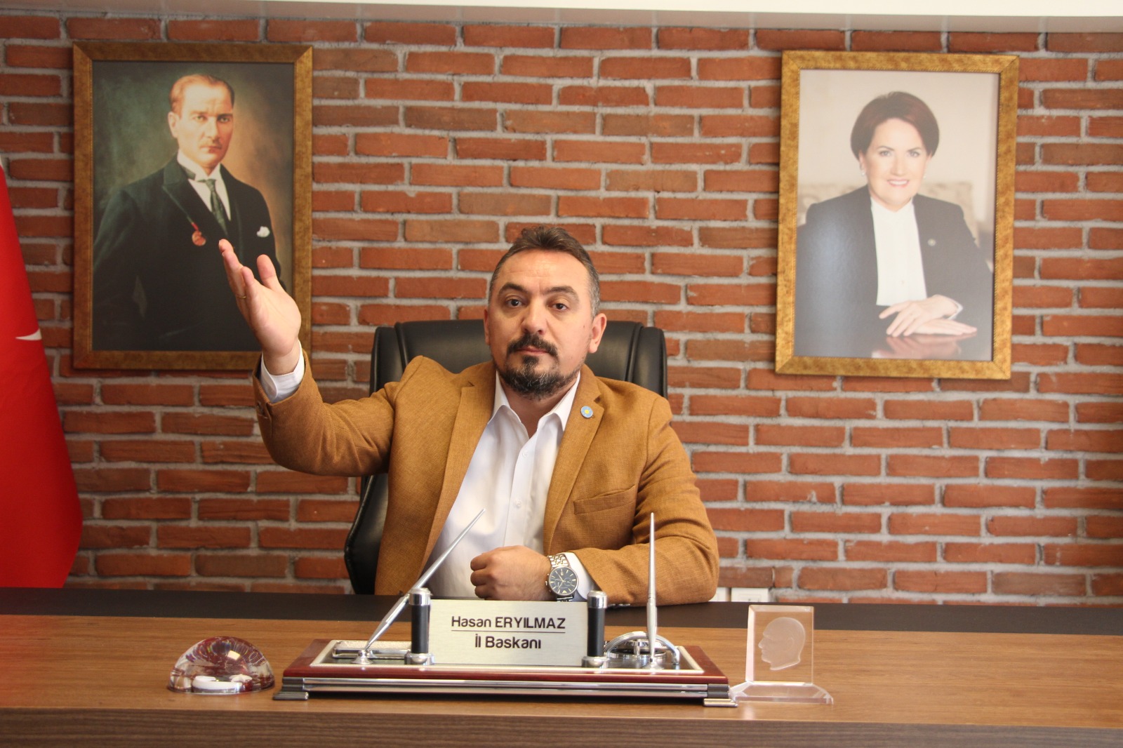 İYİ Partili Eryılmaz'dan AKP'li Taydaş'a sert tepki! Milli güvenliğin 'm'sini bile bilmiyorsunuz