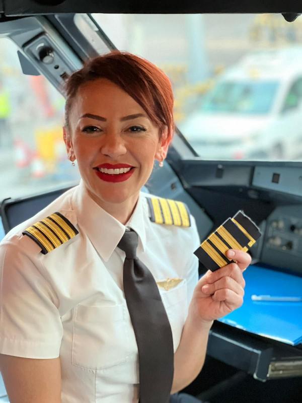 Türk kadın pilot Kuveyt’in ilk kadın kaptan pilotu oldu