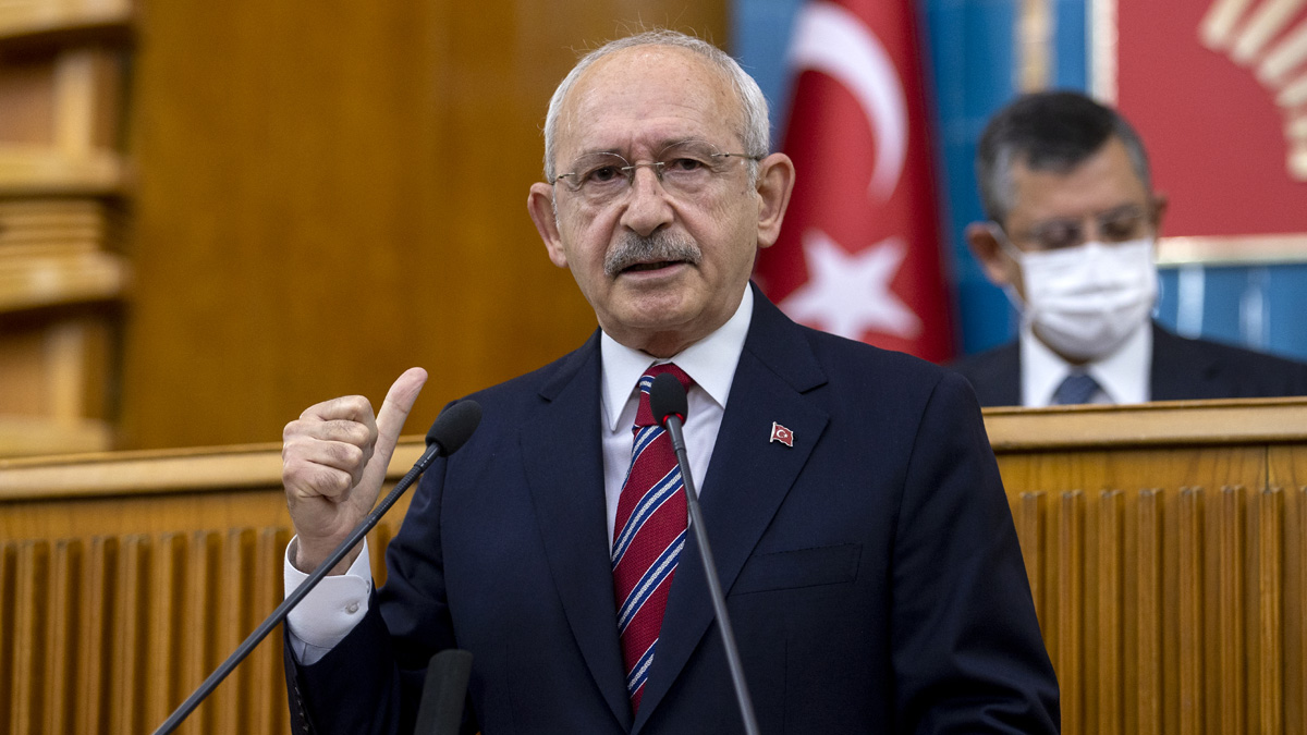 Kılıçdaroğlu, Meclis grubunu yarın sabaha acil toplantıya çağırdı