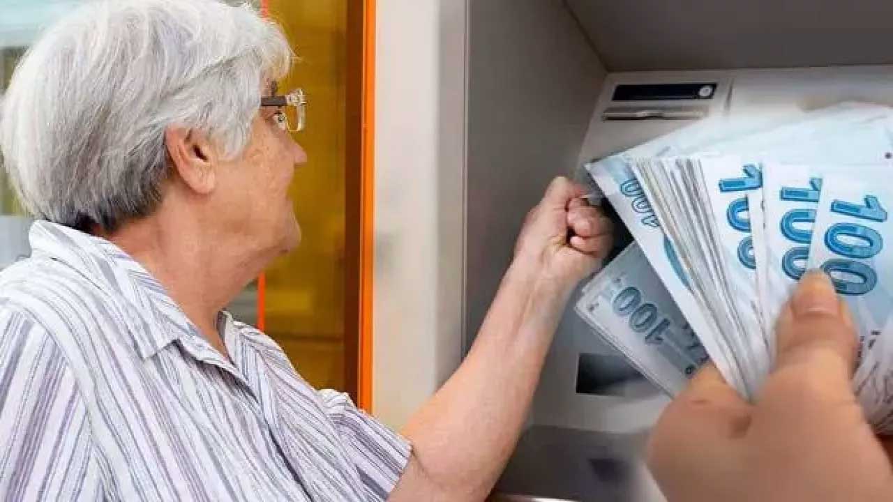 Emeklilerin 5 yıllık bayram ikramiyeleri peşin ödenecek: Toplu ödeme emeklileri sevindirdi