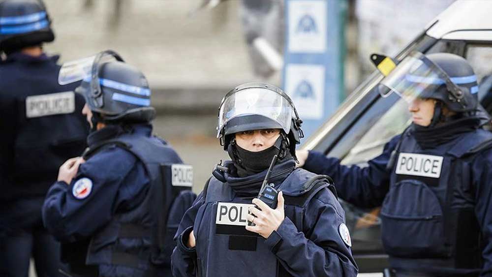 Paris'te  Ahmet Kaya Kültür Merkezi'ne silahlı saldırı: Ölü ve yaralılar var