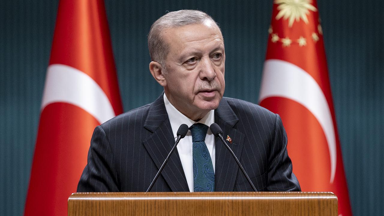 Milyonlar bekliyor: Erdoğan EYT'yi saat kaçta açıklayacak?