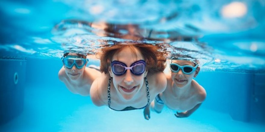 Havuz ve deniz kulak enfeksiyonu riskini artırıyor