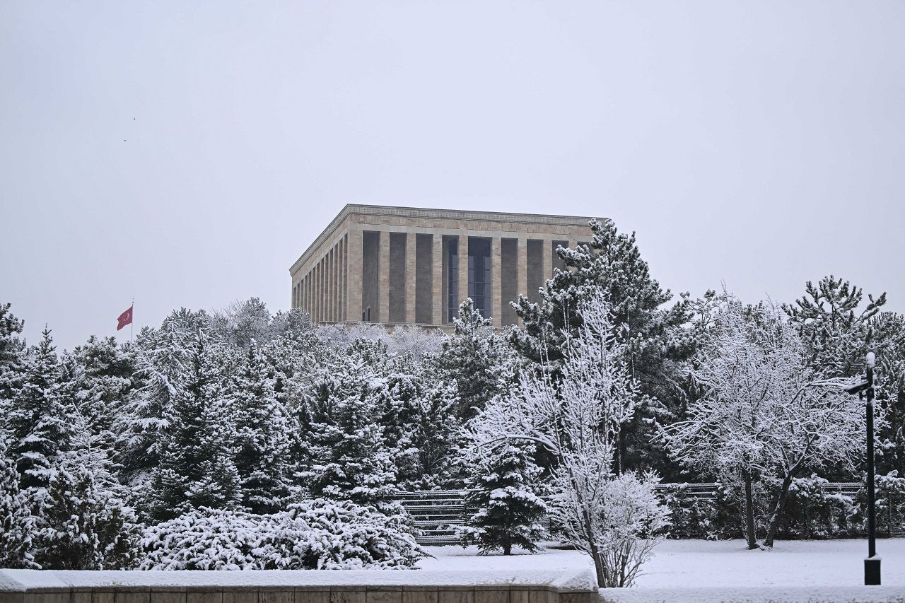 Ankara'da kar sebebiyle eğitim ve öğretime ara verildi